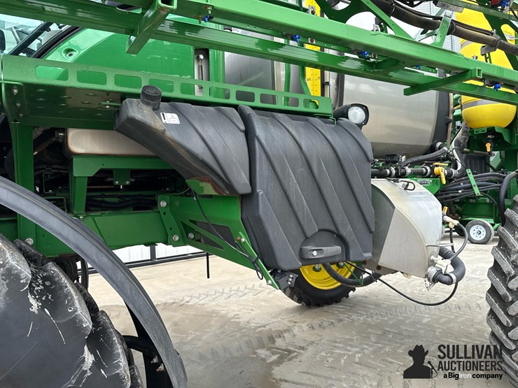 2014-john-deere-r4038-image-19