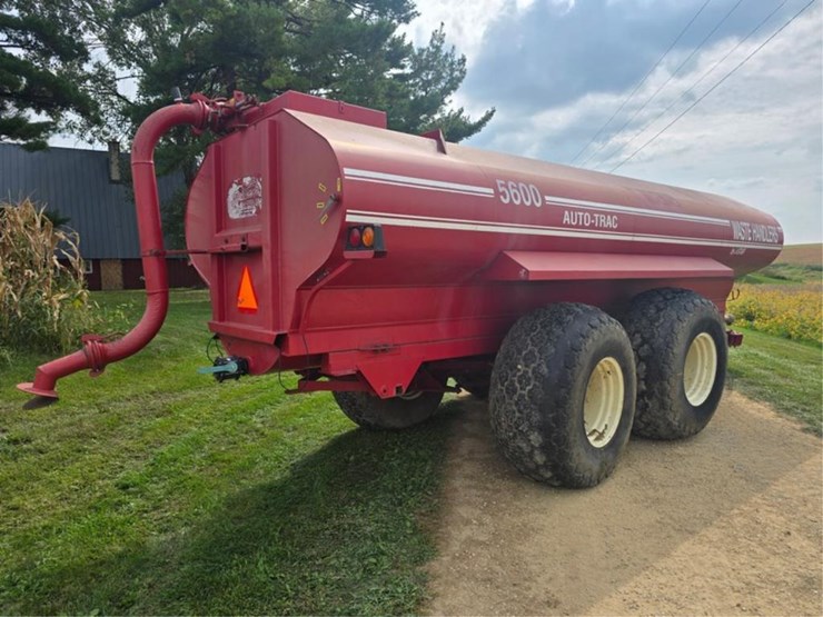 #22-•-2002-j-star-5600-manure-tank-image-11