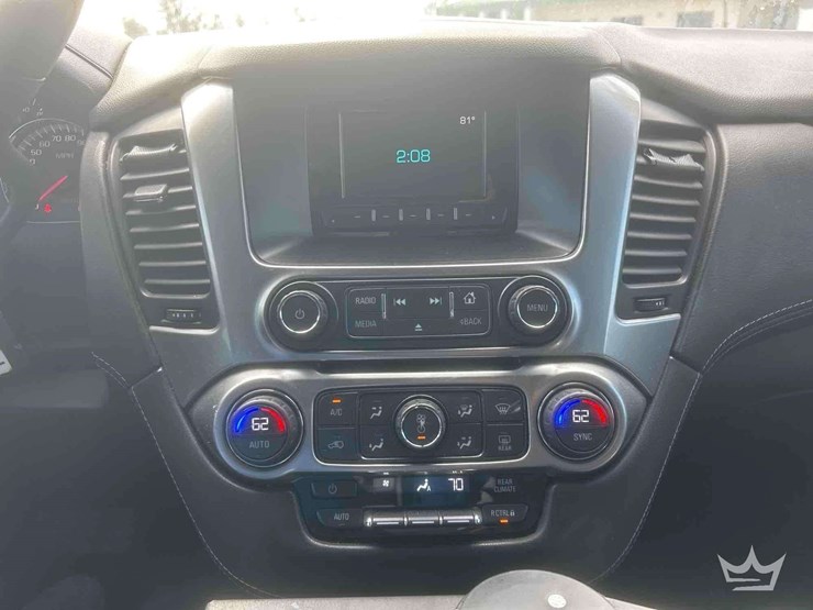 2016-chevrolet-tahoe-image-10