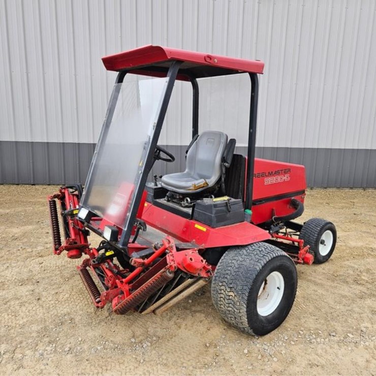 #3133 • Toro Reel Master 5200 Fairway Mower