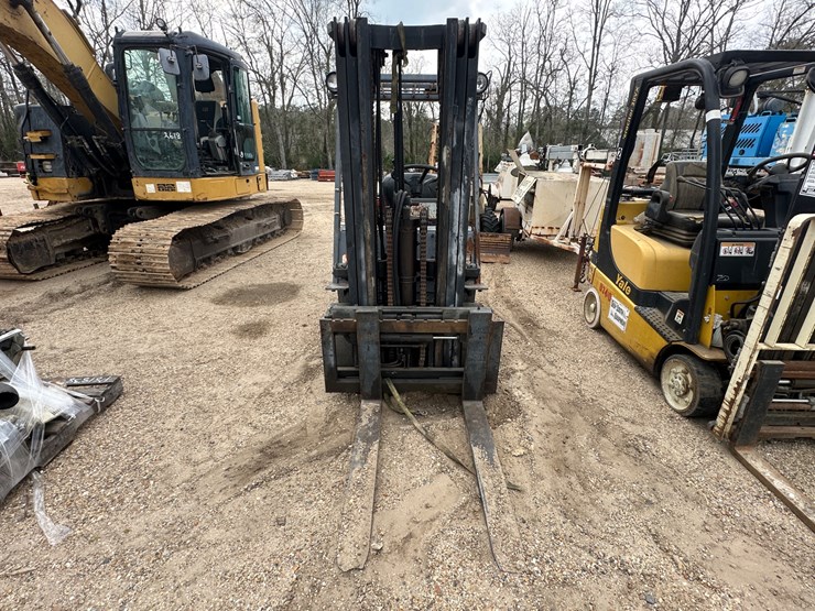 #2604-•-toyota-sgc30-forklift-|-parts/repairs-image-5