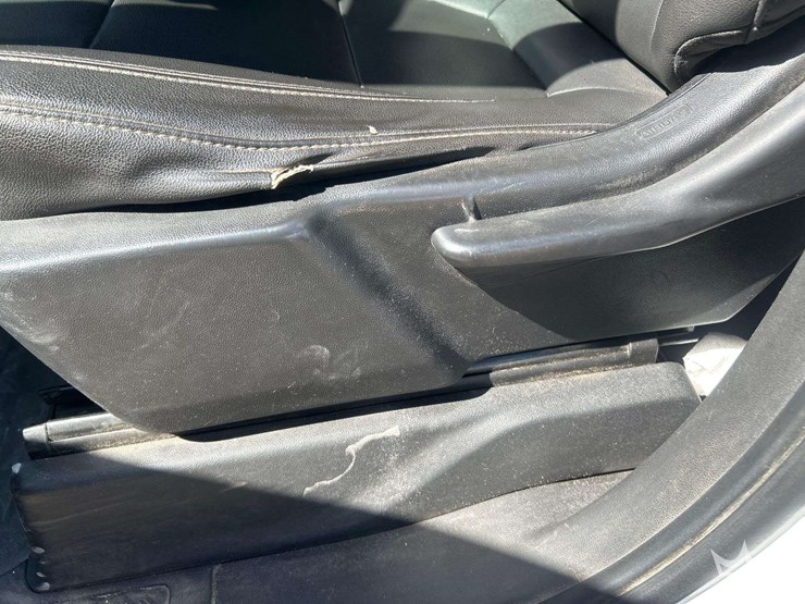 2021-chevrolet-silverado-image-19