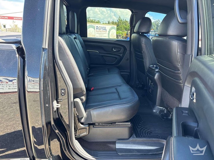 2018-nissan-titan-image-28