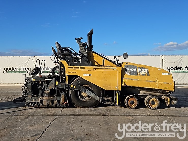 2017-caterpillar-ap-1000f-image-6