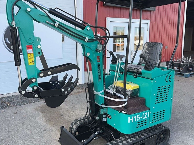 2025-agt-h15z-mini-excavator-image-1