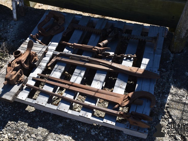 antique-well-drilling-tools-image-2