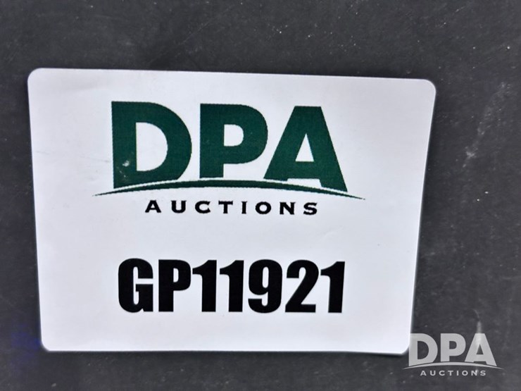 2011-new-holland-l218-image-43