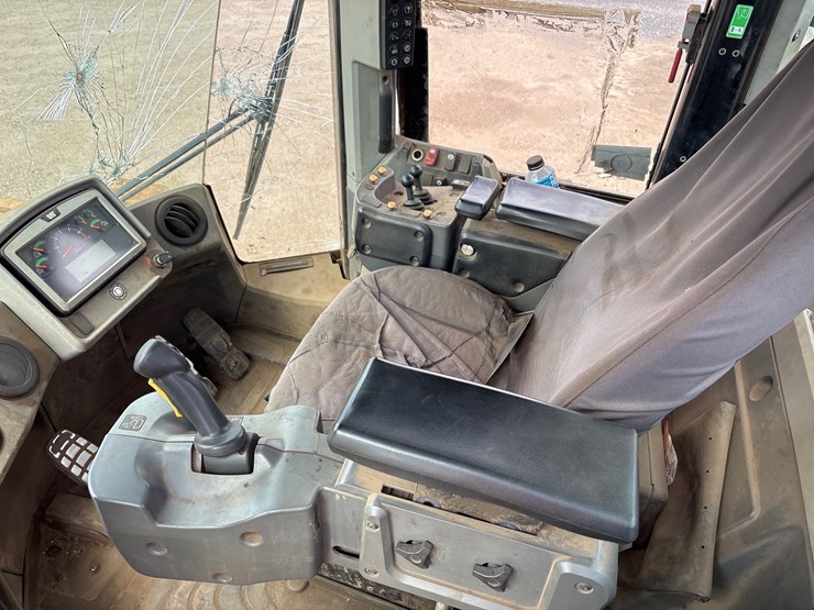 caterpillar-980-image-11