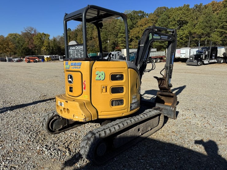 2021-deere-35g-image-4