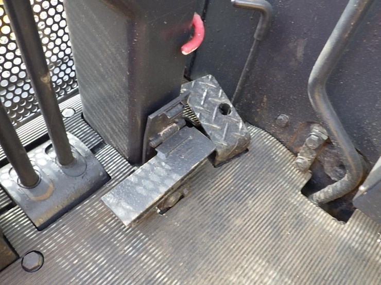 komatsu-pc28-image-20