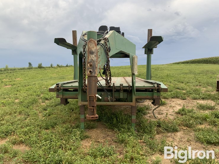 gooseneck-bale-accumulator-image-2