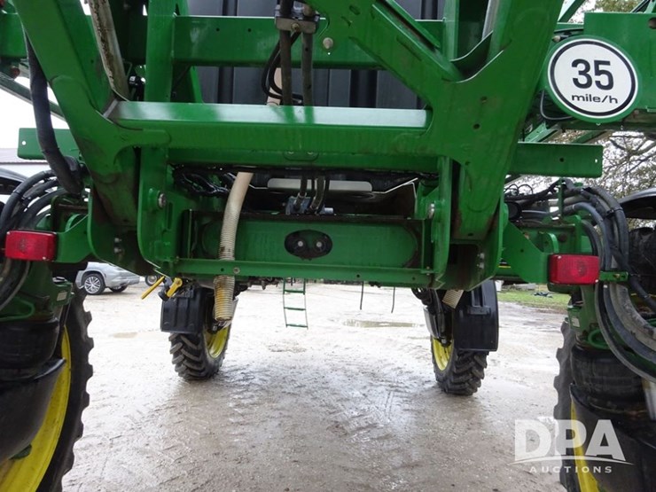 2015-john-deere-r4038-image-88