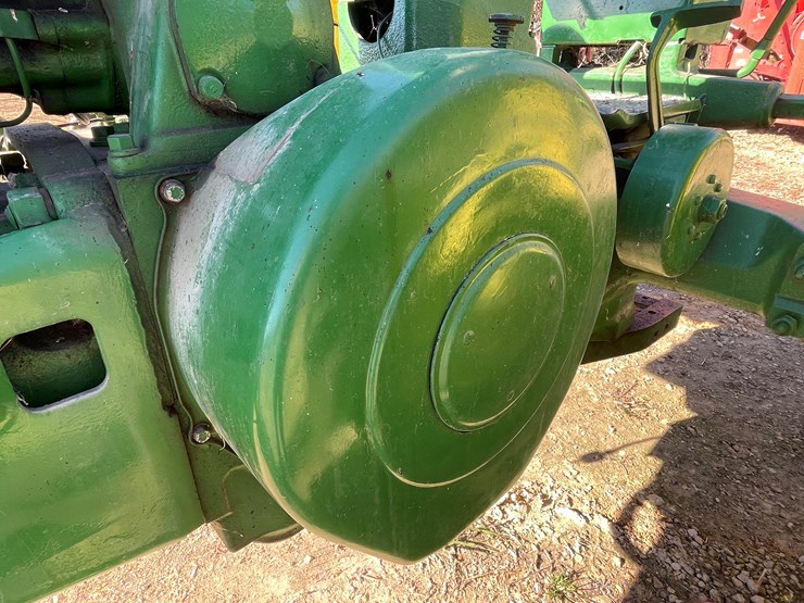 john-deere-b-image-11