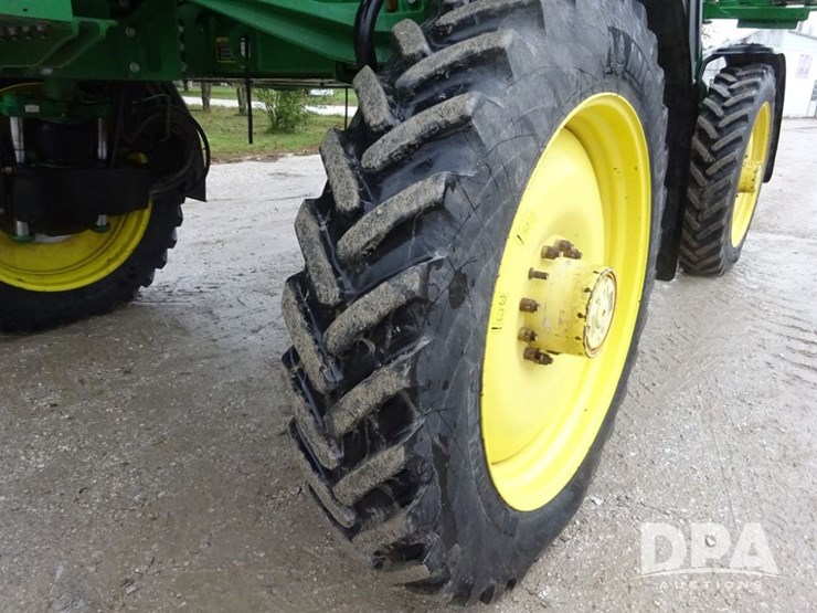 2015-john-deere-r4038-image-46