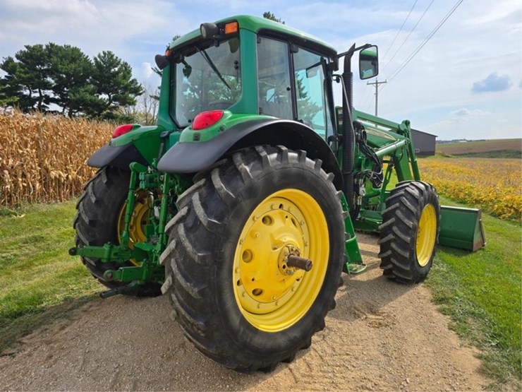 john-deere-7520-image-13