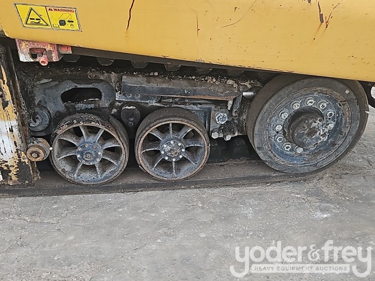 2012-caterpillar-ap-1055e-image-13