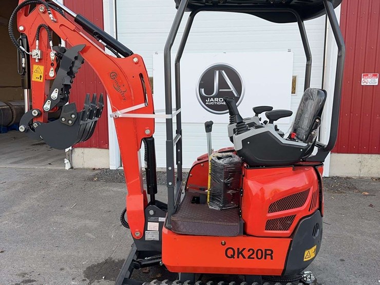 2025-cfg-qk20r-mini-excavator-image-8