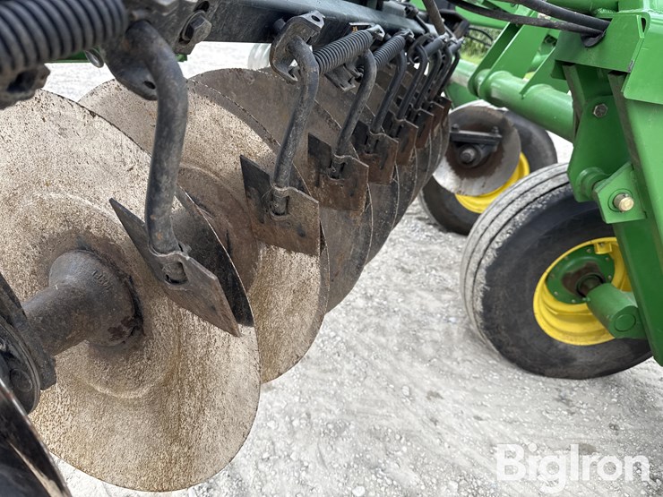 john-deere-637-image-16