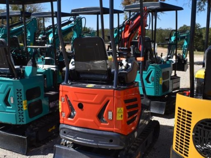 cfg-mx15rx-mini-excavator-(serial-#-mx15rx2025x002074)-(k)-image-3