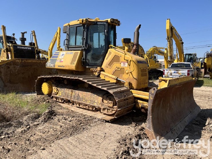 2023-komatsu-d61pxi-24-image-6