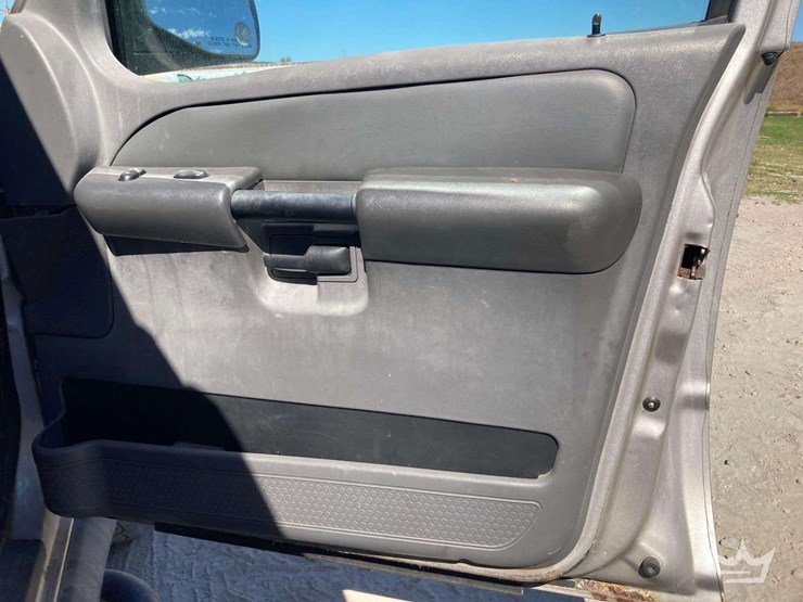 2004-ford-explorer-sport-trac-image-23