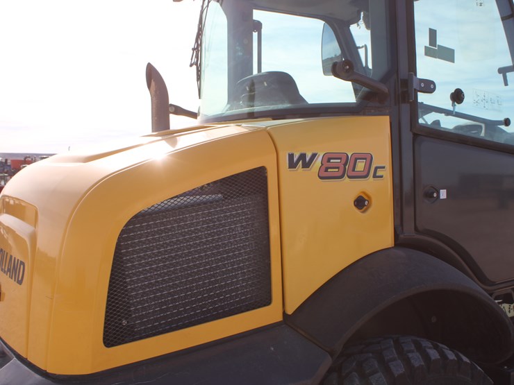 2021-new-holland-w80c-image-55