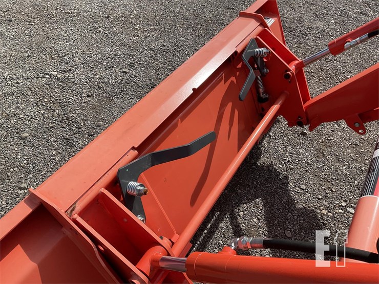 2022-kubota-l2501-image-11