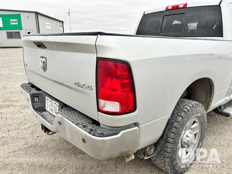 2017-ram-2500-heavy-duty-slt-4x4-pickup-(gp11747,-unit-98702)-image-40