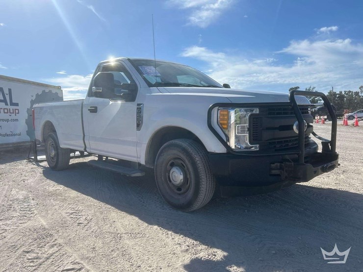 2017-ford-f250-image-3