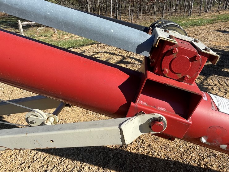 buhler-farm-king-831-image-17