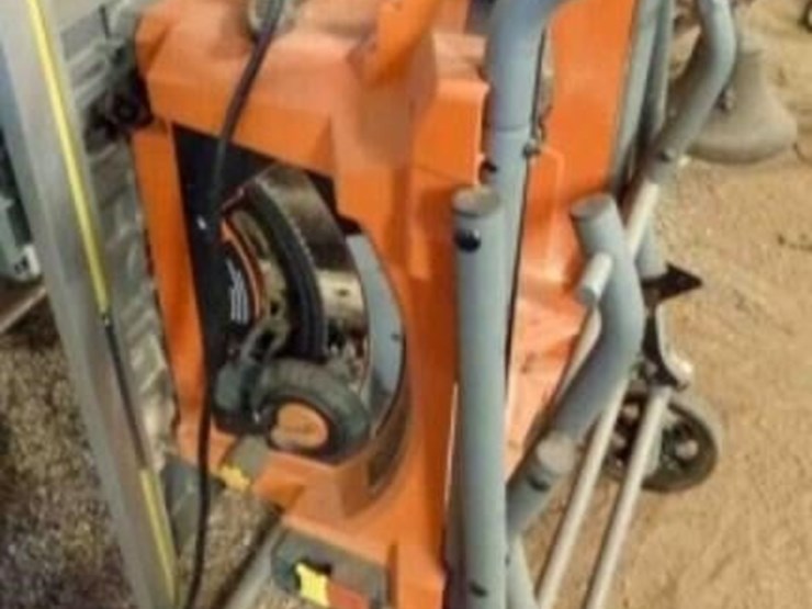 rigid-10"-table-saw-w/-dolly-image-1
