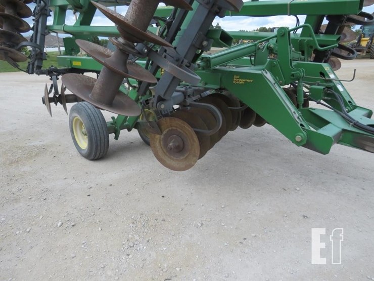 2004-john-deere-637-image-3