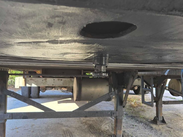 2015-great-dane-trailer-image-9