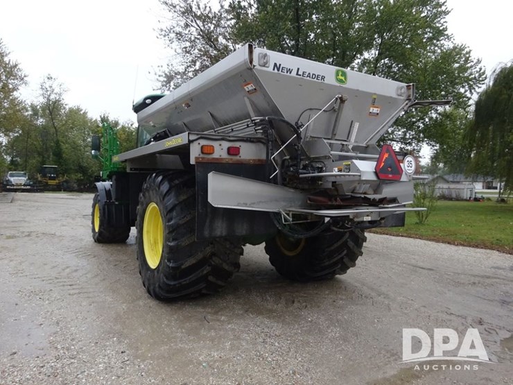 2018-john-deere-f4365-image-30