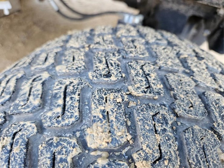 2021-john-deere-1600-turbo-image-39