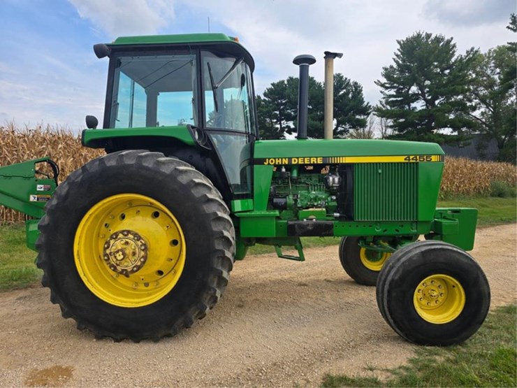 john-deere-4455-image-10