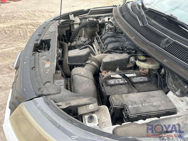 2017-ford-explorer-image-8