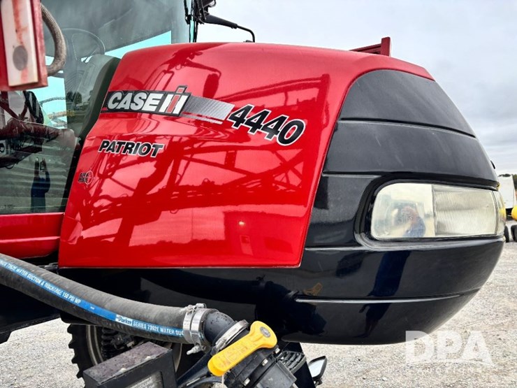 2019-case-ih-patriot-4440-image-74