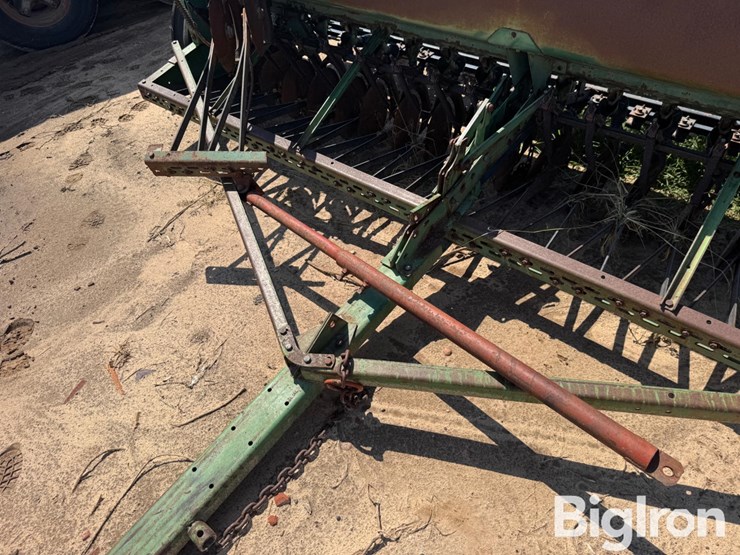 john-deere-8300-image-10