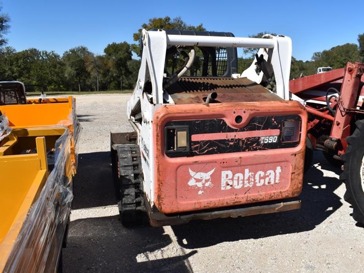 2013-bobcat-t590-image-5