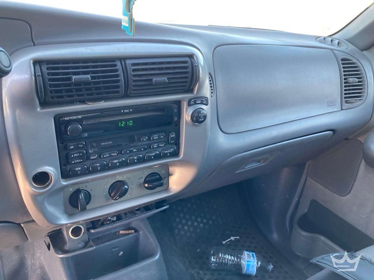 2004-ford-explorer-sport-trac-image-14