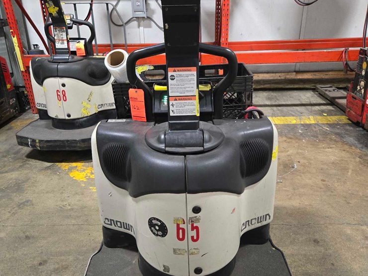 2015-crown-pe4500-60-image-5