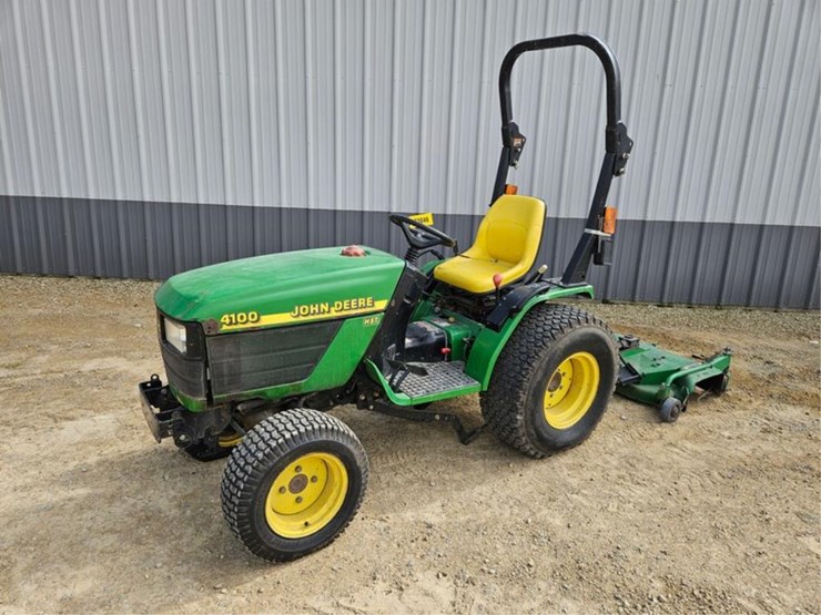 john-deere-4100-image-1