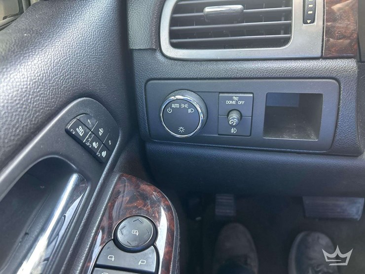 2011-gmc-yukon-xl-denali-image-17