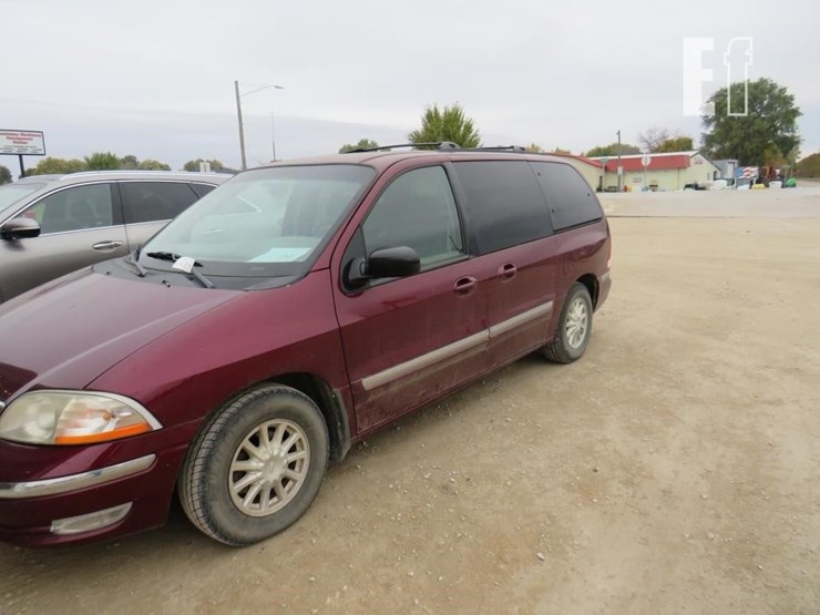 2000-ford-windstar-image-1