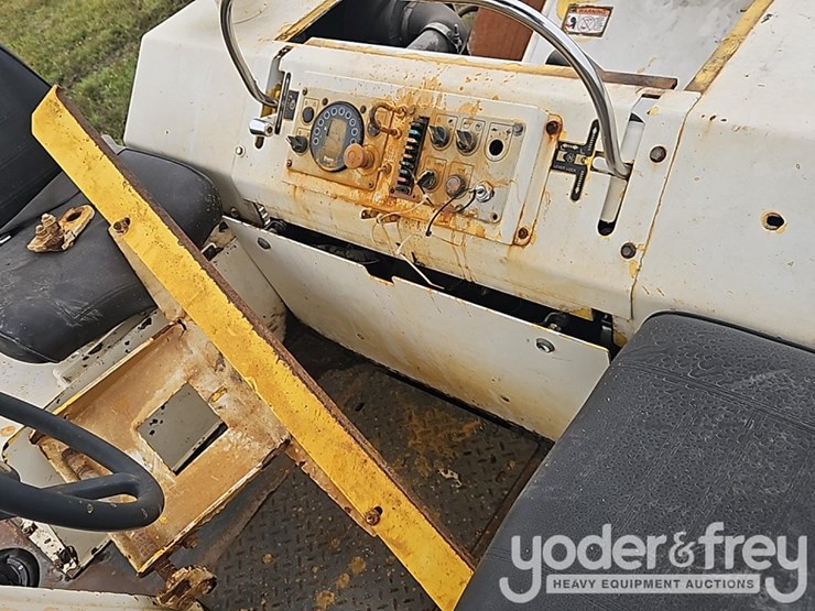 2014-bomag-bw9as-image-16