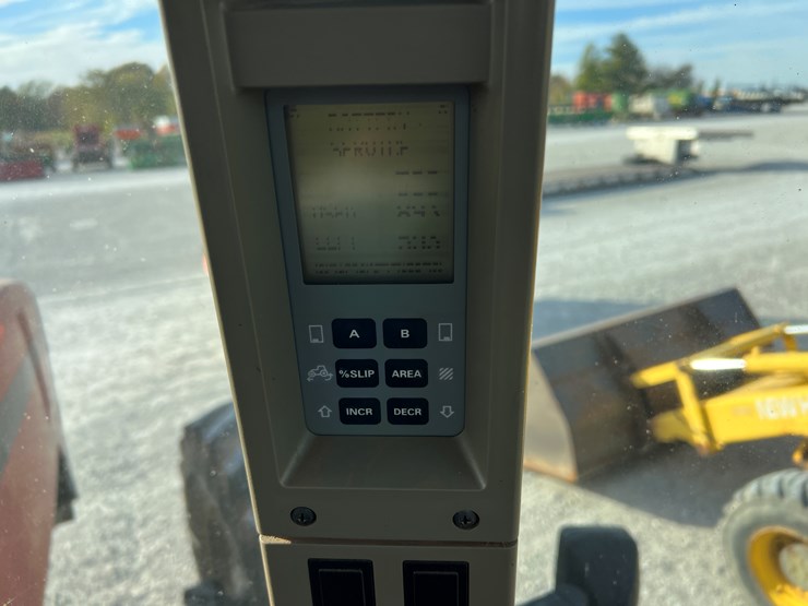 2001-case-ih-mx240-image-17