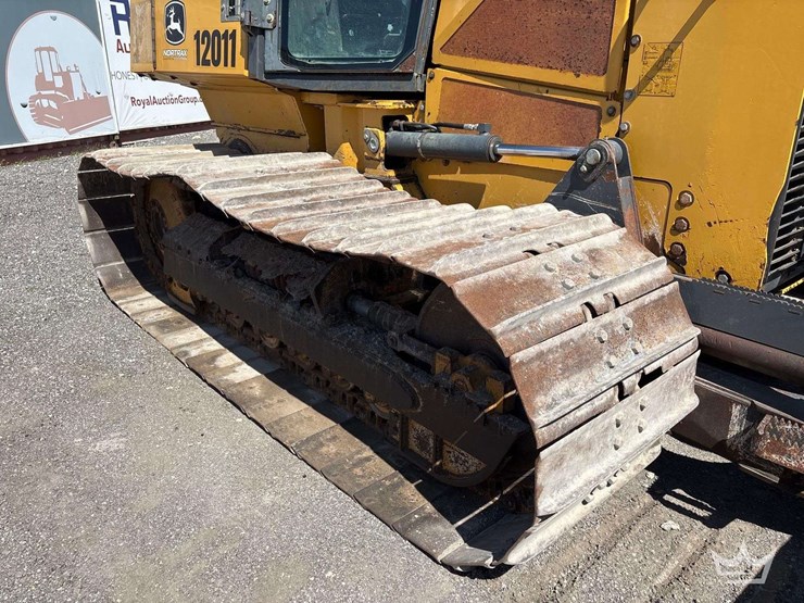 2013-deere-650k-image-18