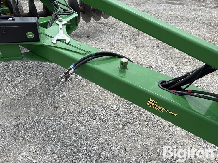 john-deere-2720-image-10