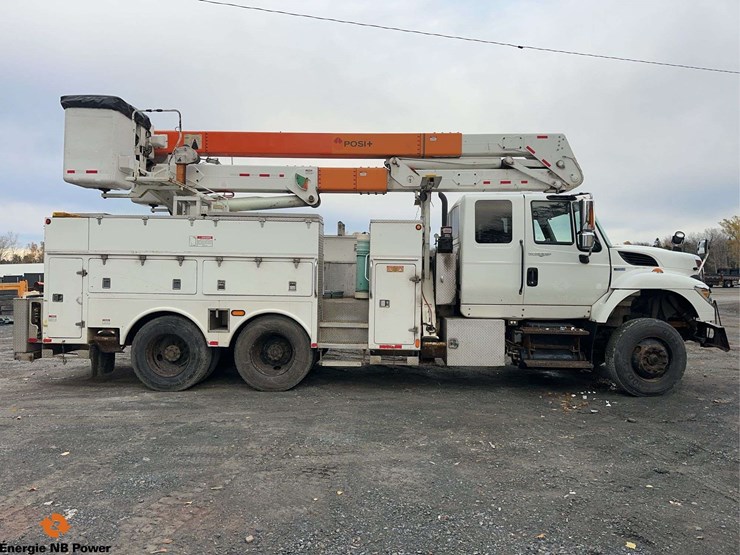 2012-international-7400-image-4